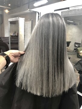 アポロ 横浜駅店(apollo) ストレートでも可愛いバレイヤージュ