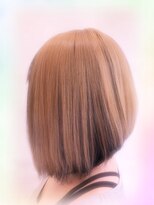 サンルチア(Sun Lucia) 前下がり艶感ボブ
