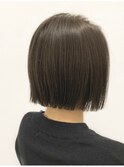 大人かわいいワンレンストレートボブ