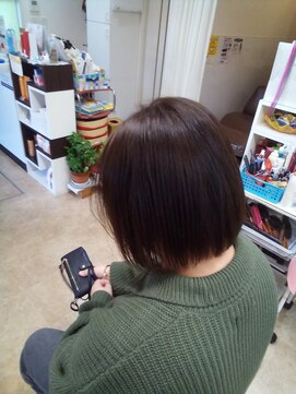 フワリ(Fuwari) 前下がりボブ×縮毛矯正