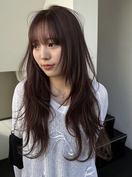 カート バイ デコ(Kurt by DECO) ハッシュカットとピンクブラウン　英心