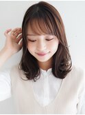 外ハネボブくびれヘア小顔カット薄めバングハイライトカラー