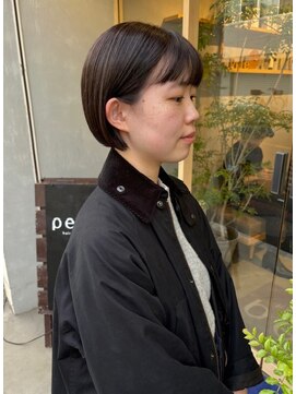 耳掛けボブミニボブコンパクトボブ大人ボブアッシュグレー