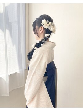 ヘアアンドメイク スタジオ ミムロ(HAIR&MAKE STUDIO MIMURO) 卒業式におすすめ　編み下ろし×卒業袴