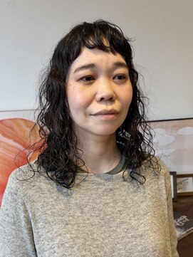 ヘアーアイストゥーレ(HAIR ICI TRE) ロングパーマ 外国人風パーマ スパイラルパーマ