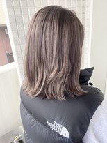 リグ 横浜(Lig.)&nbsp;ラテグレージュミルクグレージュブラウンブリーチダブルカラー