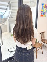 エブリ(evri)&nbsp;ロングレイヤー　レイヤーカット　カット　髪質改善　ストレート