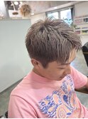 刈り上げないメンズショートandハイトーンカラー