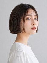 チャチャブラン アミー(cha-cha Blanc Amie)&nbsp;顎ラインの切りっぱなしミニボブ