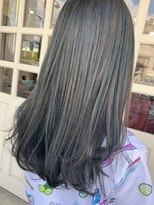 ヘアアンドメイクグラチア(HAIR and MAKE GRATIAE) ハイトーンブルーグレージュ☆