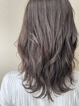 オウルヘアー(Owl hair) アッシュベージュ/セミロング