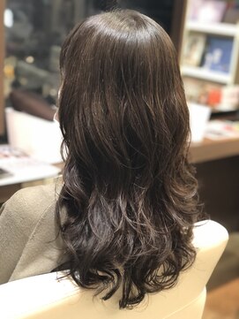 アイフィールカルム(i feel calm) ☆大人可愛い☆ロングウェーブ