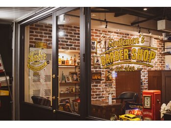 ＆THE BADASS【アンドザバダス】