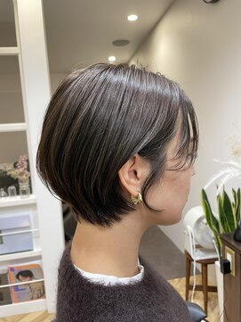 アゲート(agete) 耳掛けショート/もみれ毛/ハイライト