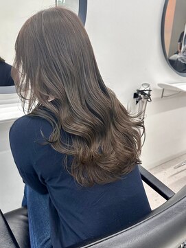 ヒビヲ(HIBIO) ダークアッシュグレージュイルミナカラーハイライト透けカラー