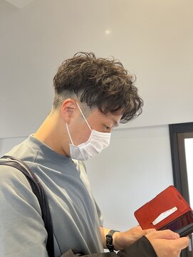 トレス(TRESS) 刈り上げショート パーマスタイル スパイラルパーマ