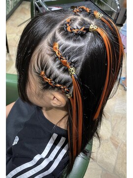 マドゥーズ ヘアショップ(Madoo's hair shop) ハーフコーンロウ