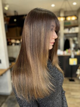 ハク(haku) [yuuki]色気ブラウンとザクザクレイヤー