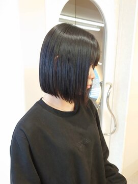 リリアン(rilliant U’s brilliant) ナチュラルボブ