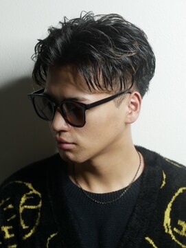 イーラ(era) 大人男髪ハーフバック