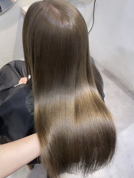 ロカ(roka) ヘーゼルベージュ/オリーブベージュ