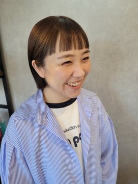 ザベース(the base) ミニボブ　オン眉