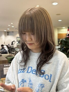 アウラ(AURA) 盛岡駅オリーブベージュカラーブリーチなしダブルカラーレイヤー