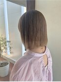 ミルクティーベージュ/ぱつっとボブ/ボブヘア