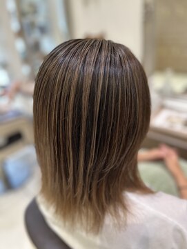 アッシュ 戸田公園店(Ash) 外ハネ×大人バレイヤージュ