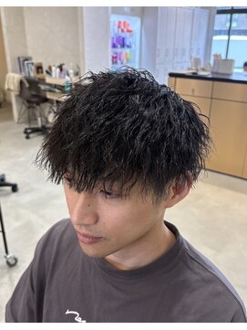 ヘアデザイン ファブロ(hair design FABRO.) 【FABRO:藤岡勇気】ツイストスパイラルパーマ