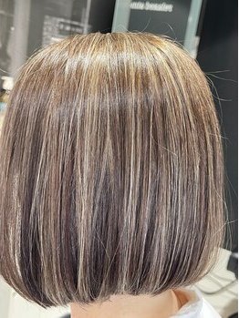 ソーホーニューヨーク 香川鬼無店(SOHO new york)の写真/ダメージレスに理想の色味を叶えます♪髪に優しい薬剤で、艶感ある理想の質感を実現！