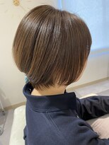 エミィ(emii.)&nbsp;大人ショートボブ/オリーブグレージュ