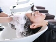 ヘアカラー専門店fufu　西荻窪駅前店【9月17日NEWOPEN（予定）】の雰囲気（丁寧なシャンプーで癒しのひと時を♪）