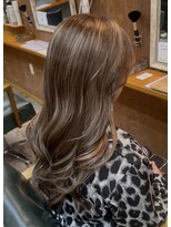 ヘアーサロン アトリエ(Hair salon ATORIE) ロングレイヤーブリーチハイライトカラーベージュカラー