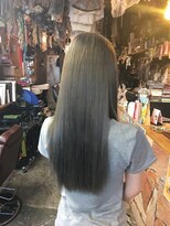 オーバーキャプテンネイキッド(OVER CAPTAIN NAKED) グレージュカラー