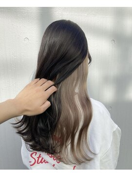 ジーナ 渋谷駅前(Zina) shion 大人気王道配色！コントラストインナーホワイトベージュ