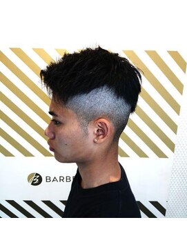 バーバーバー 高砂店(BARBER-BAR) フェードスタイル