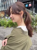 アイユー(ii+U)&nbsp;顔周りカット　おくれ毛　韓国風　ペールベージュ