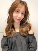 モテロングウェーブヘアスタイリスト