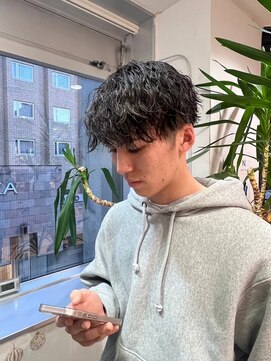 アウラ(AURA) 波巻きパーマツイストスパイラルスパイラルパーマ