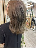 大人かわいいエギョモリミルクティーブラウン ひし形シルエット