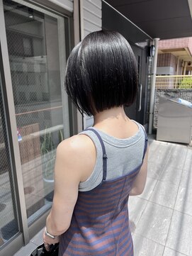 アドア 横浜(ADORE) 【ADORE横浜】パツっとボブ×ミニボブ