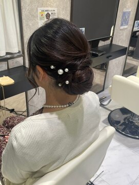 ルミュドゥプレシャス(LEMIEUX de precious) お呼ばれシンプルシニヨン