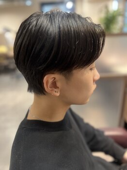 シャドウ美容室の写真/お客様の年齢問わずスタイルをご提案させて頂きます！ON・OFFどちらもキマるスタイルをご提供します。