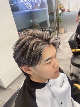 メンズサロン キング 梅田店(Men’s salon K!ng) 波巻きツイストスパイラルパーマ/フェザーパーマ/眉毛/メンズ