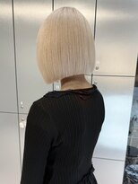 ベガ(VEGA)&nbsp;激モテ確定！ホワイトベージュボブ！