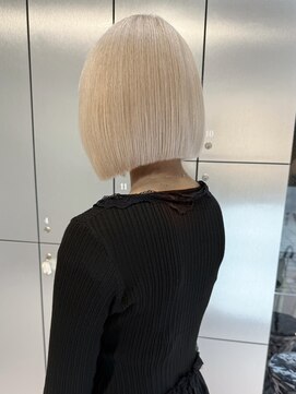 ベガ 福岡天神(VEGA) 激モテ確定！ホワイトベージュボブ！