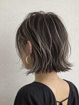 ウル(ulu) 外ハネ 白髪ボカシハイライト 名東区美容室