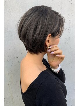 トルネード(TORNADO) ハイライトグレージュショート