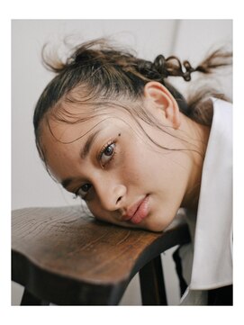 マド(Mado) SHE for Mado